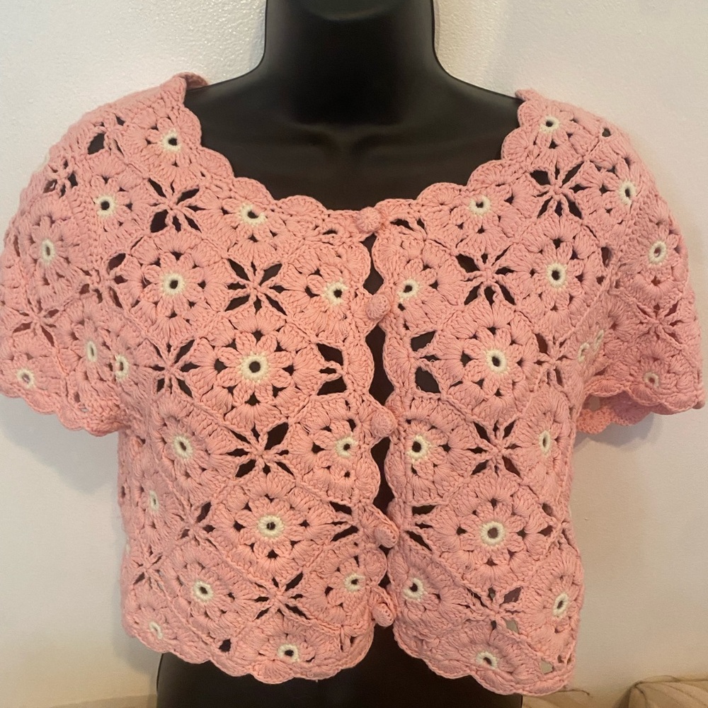 Lovers + Friends Pink Floral Crochet Top Cropped Adorable Sz M